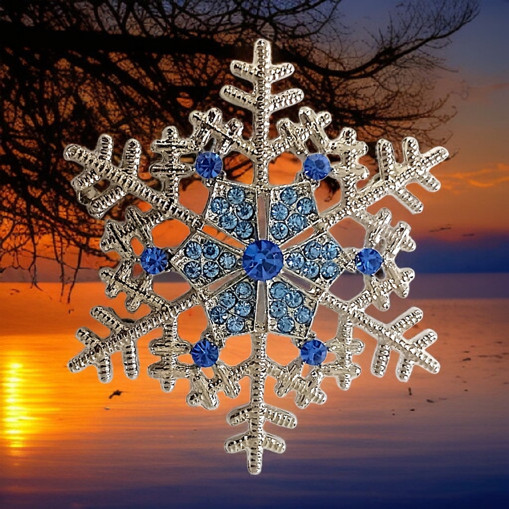 Icy Snowflake Pin Brooch Pendant Star Blue Rhinestone Crystal Winter Silver Tone - Picture 9 of 16